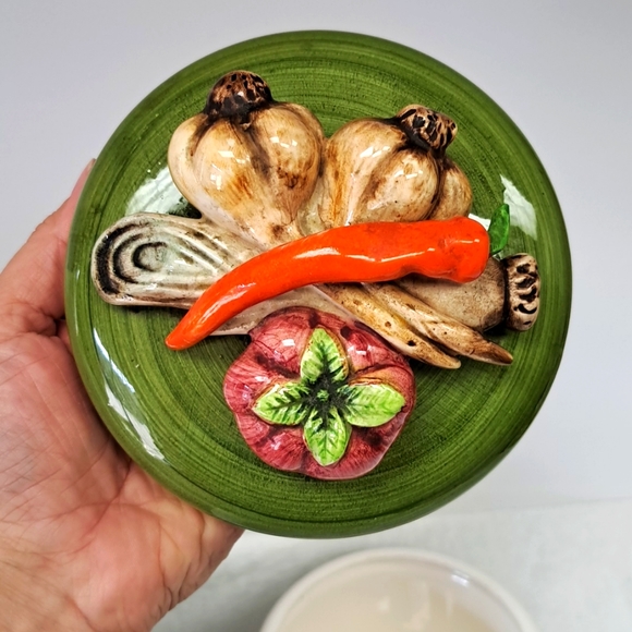 - Vintage ceramic” 5th Ave” handpainted canister set " Garden Harvest" - Picture 12 of 16